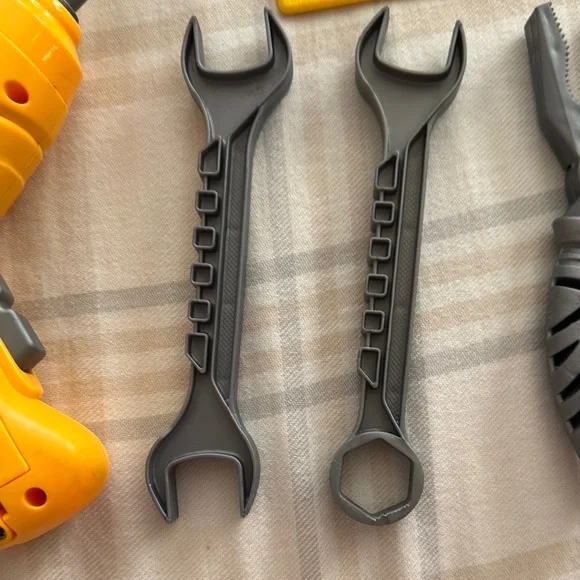 10 PC - Kids Toy Tool Set - Picture 8 of 11